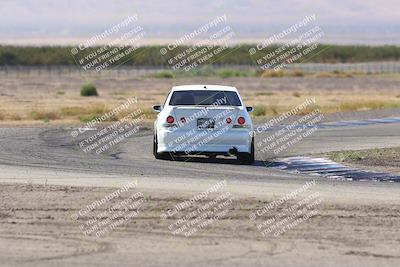 media/Oct-04-2025-OnGrid (Sat) [[44bd565ffa]]/Green Group/Grapevine/